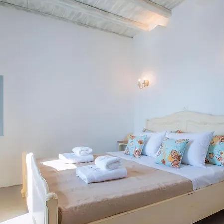 Maspalomas Deluxe Luxury Retreat In Gran Canaria Private Heated Pool Poolside Kitchen Bbq Facilities Golf Course View Minutes From, Villa Las Palmas de Gran Canaria